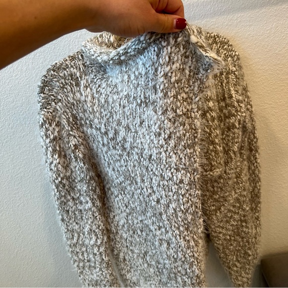 WOVEN HEART White and Grey Eyelash Cardigan - Picture 6 of 8